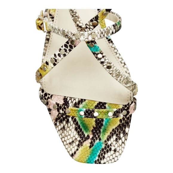 🆕{VINCE CAMUTO}Seseti Snakeskin Leather Studded Strappy Sandals - Picture 6 of 12